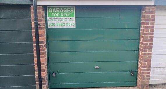 R/O 760/774 Chigwell Road