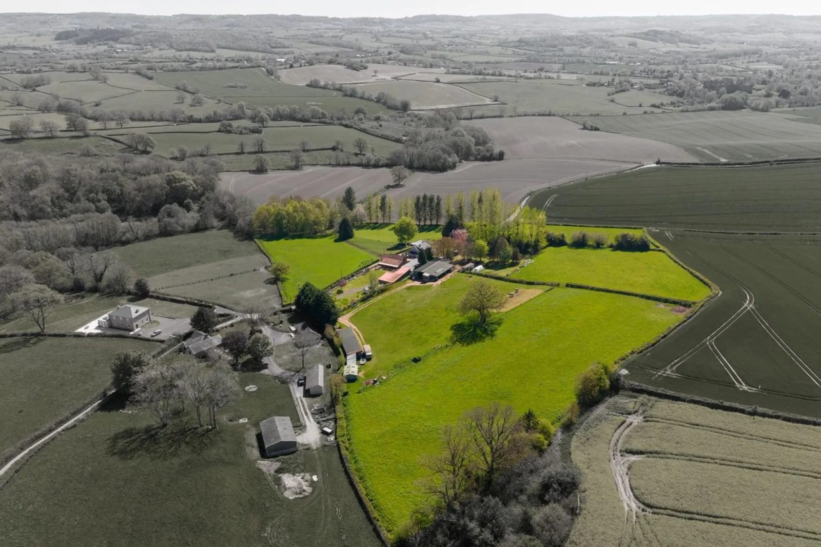 Raglan: farmhouse with outbuildings