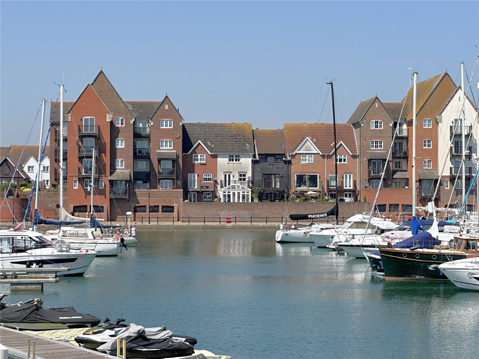 Eastbourne: chain free waterfront townhouse