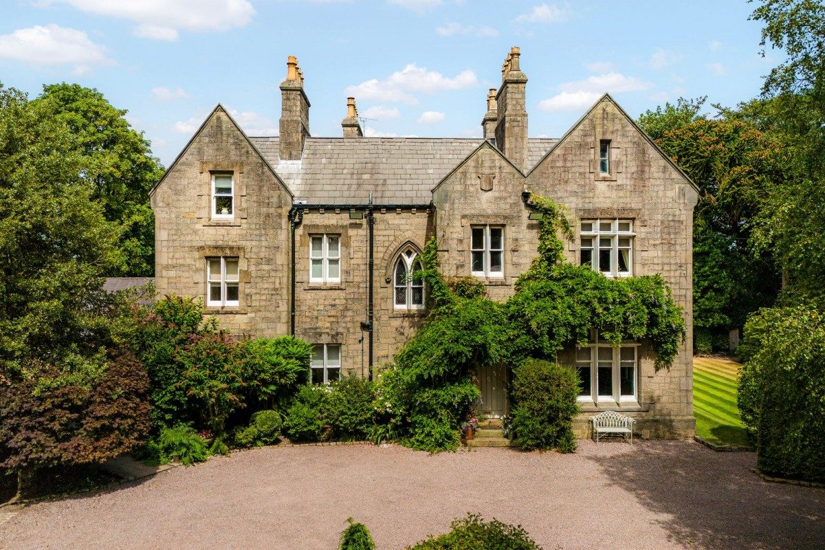 Grade II listed house, Westhead