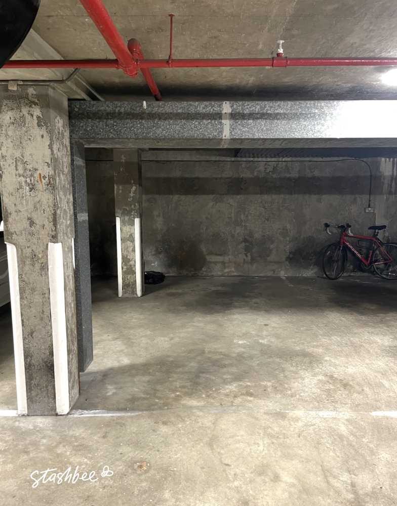 Parking Space to Rent in London, W14