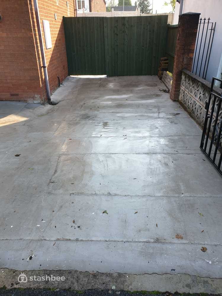 Parking Space to Rent in Walsall, WS2