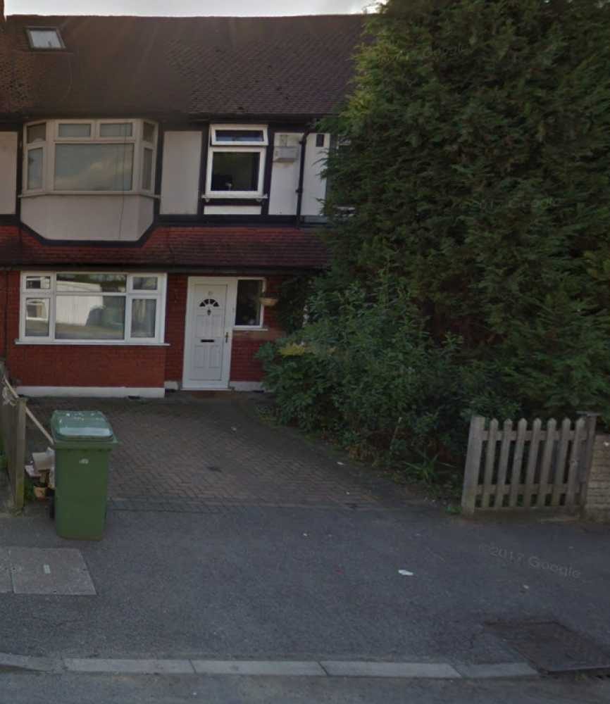 Parking Space to Rent in London, CR4