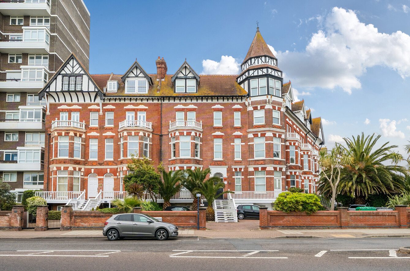 Period waterfront apartment in Southsea