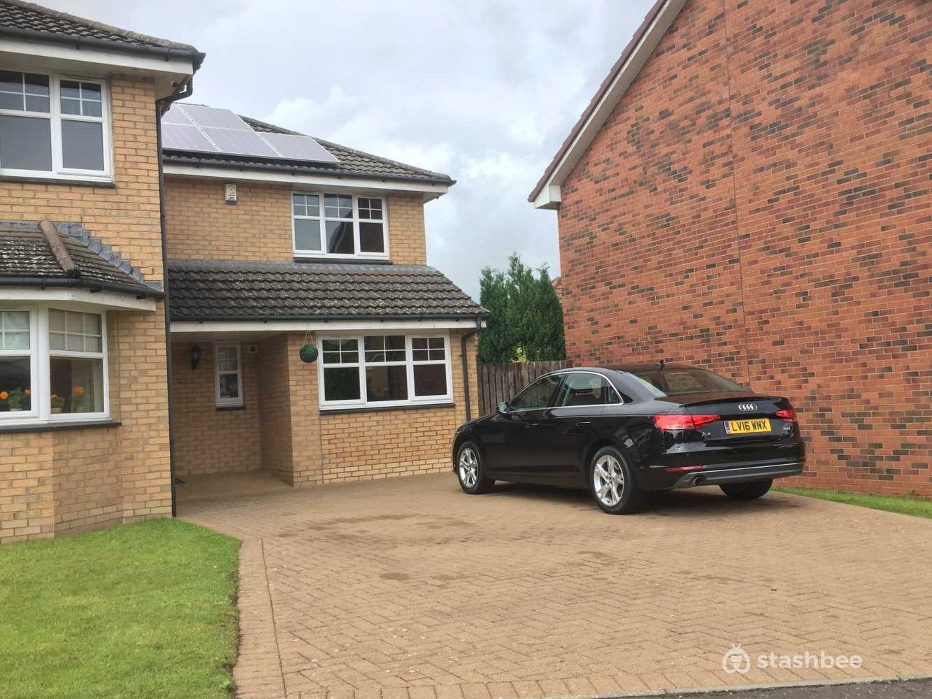 Parking Space to Rent in Glasgow, G72