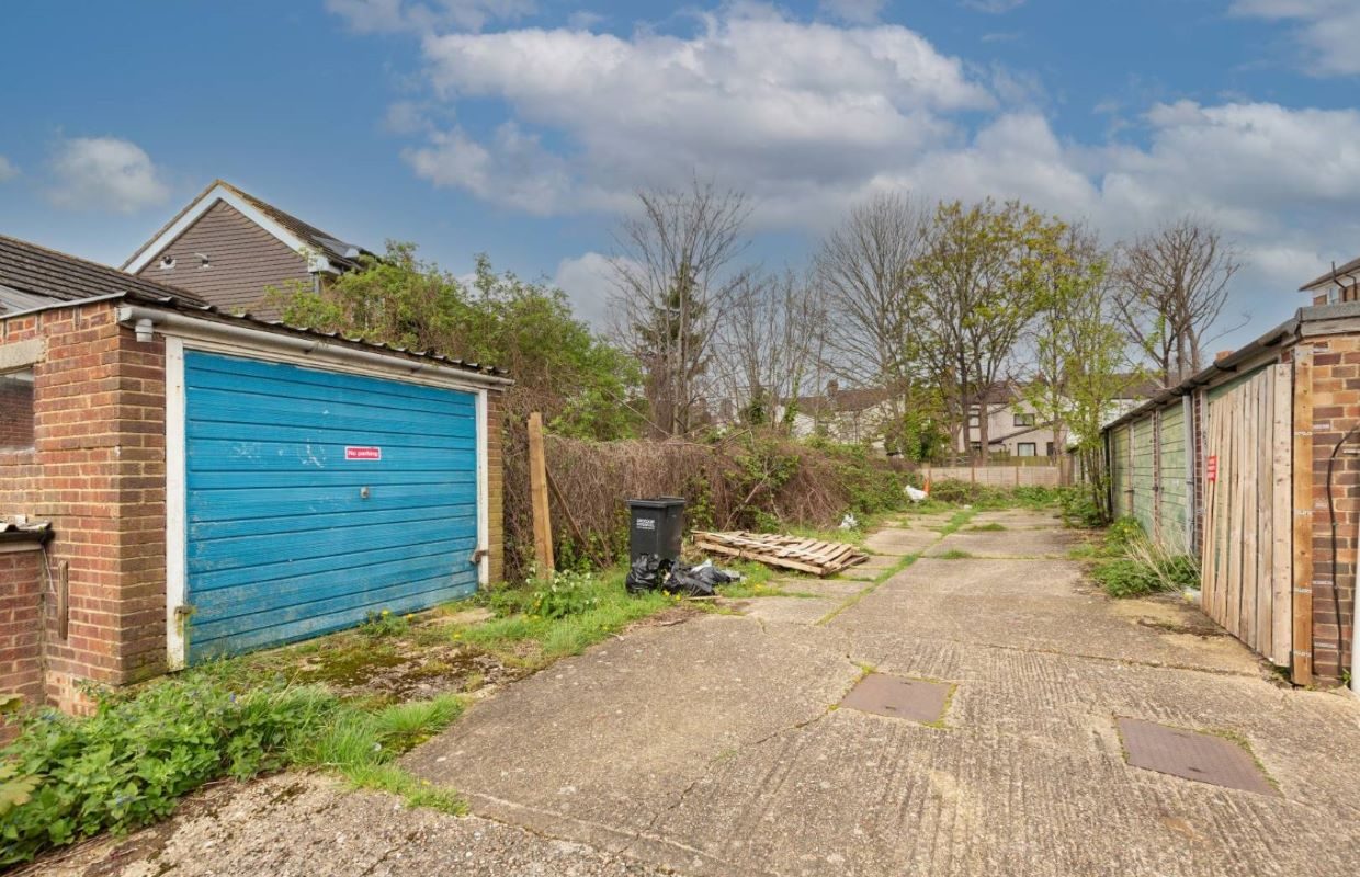 Garages and Land Rear of Croftside