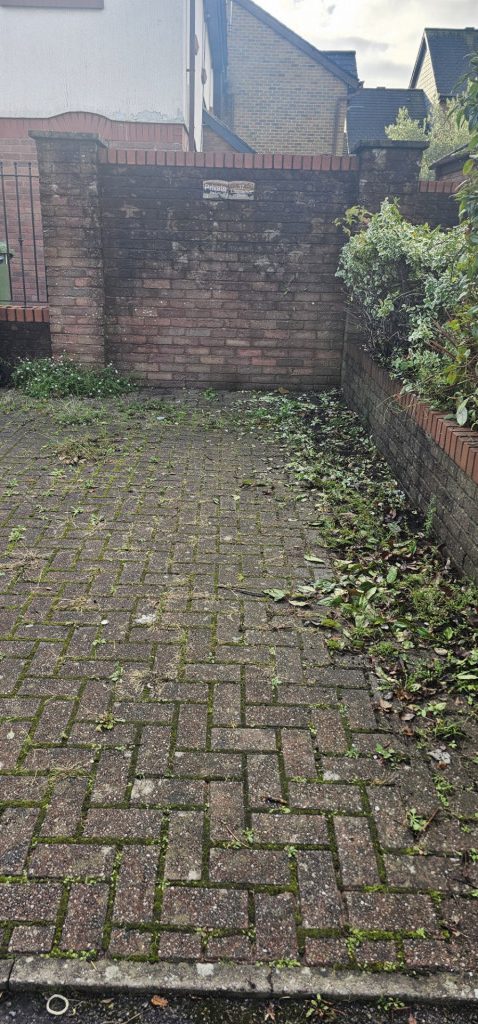 Parking on Llansannor Dr, CF10