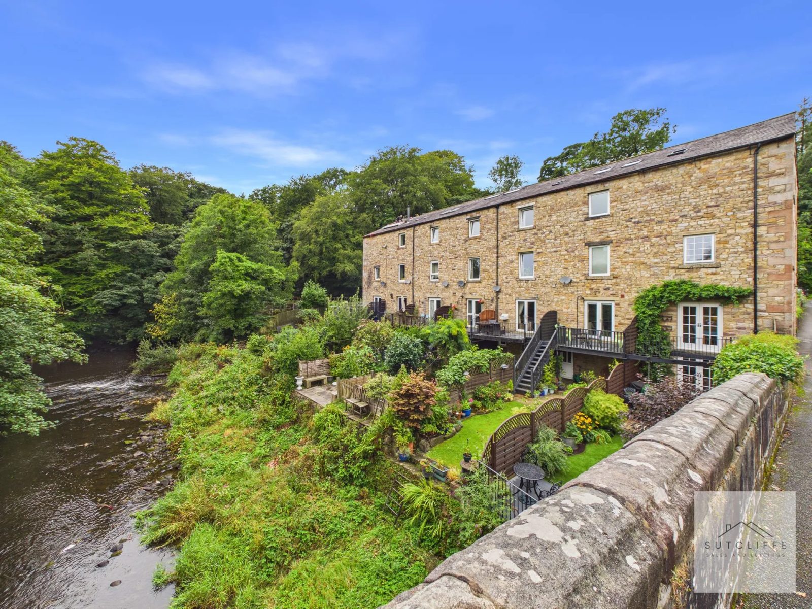 4 bed terraced house for sale on Dolphinholme, Lancaster, LA2