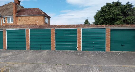 Huntsmans Close