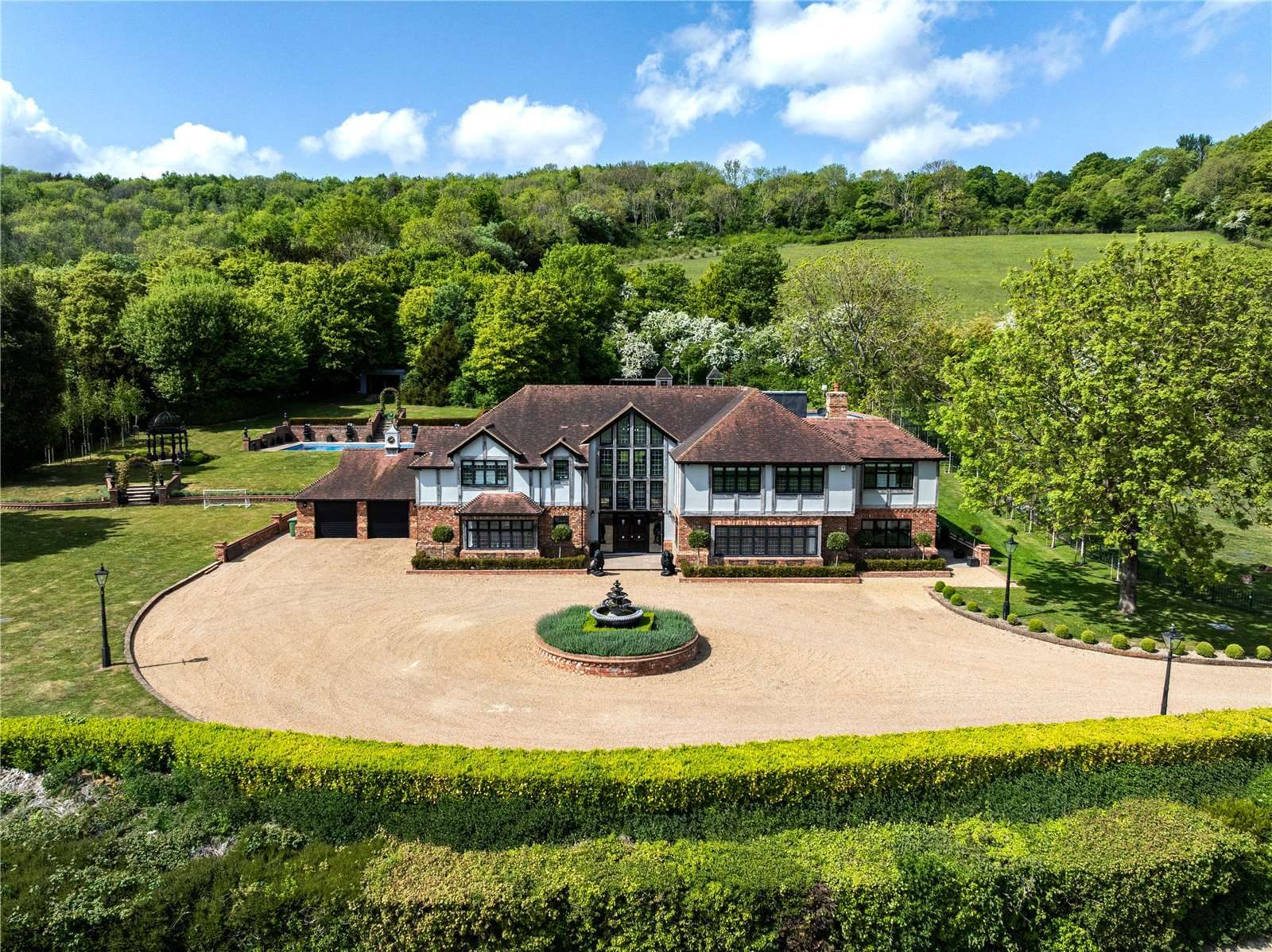 Detached house with paddocks, Sevenoaks