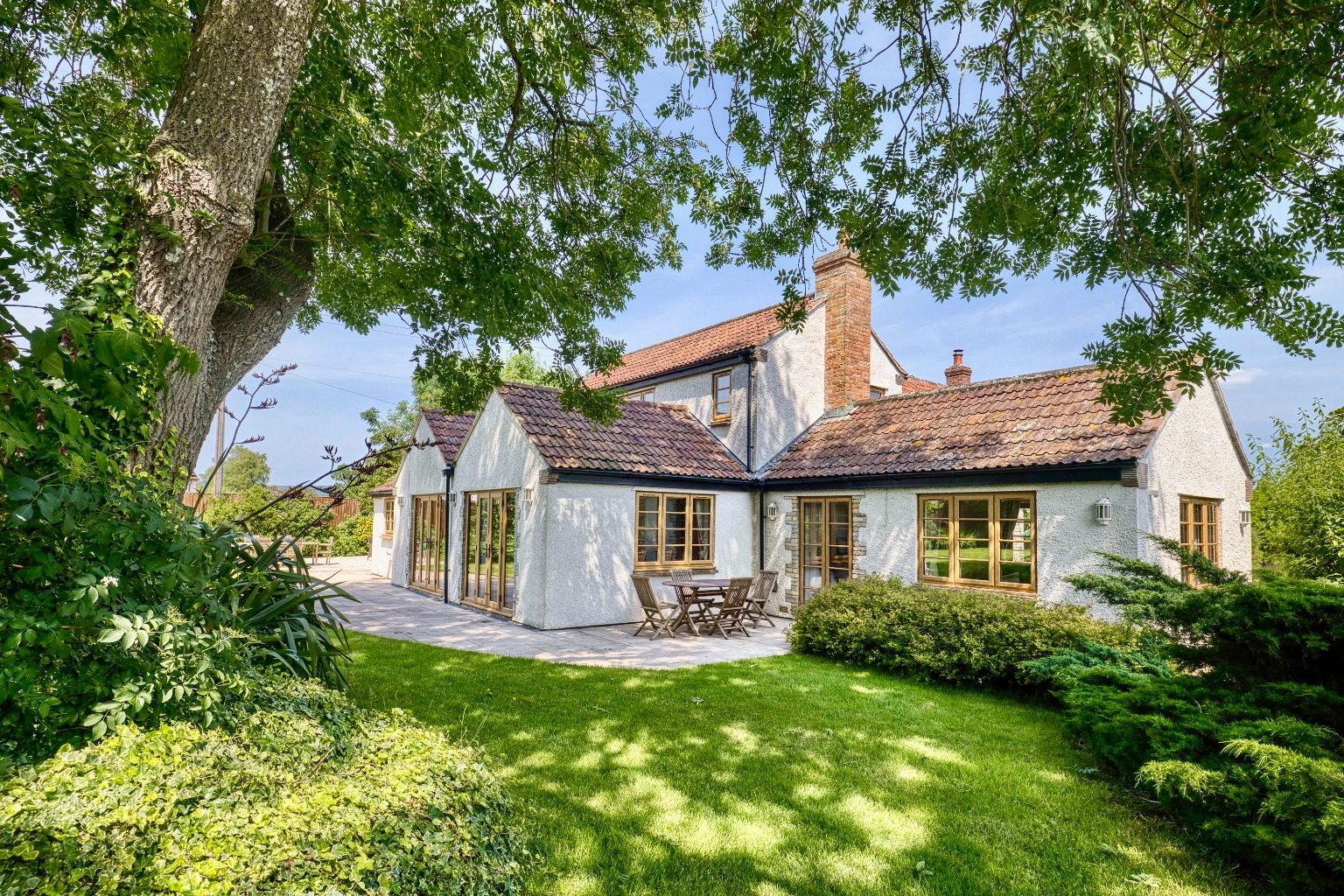 A fabulous family home, with land, between two popular villages