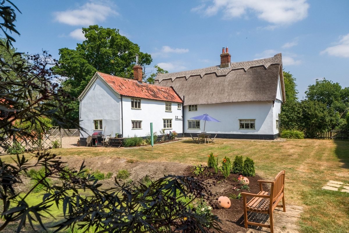 Farm House for sale with 5 bedrooms, Hoxne Road, Denham