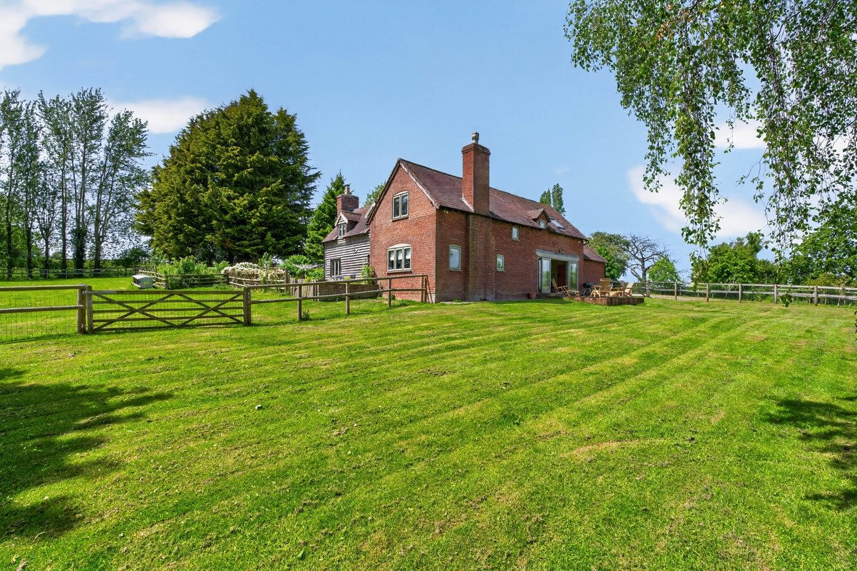 Country House for sale with 4 bedrooms, Sutton, Tenbury Wells