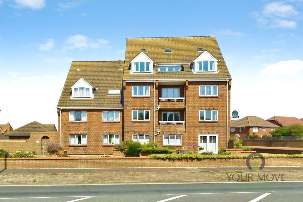 Chain free waterfront apartment in Eastbourne
