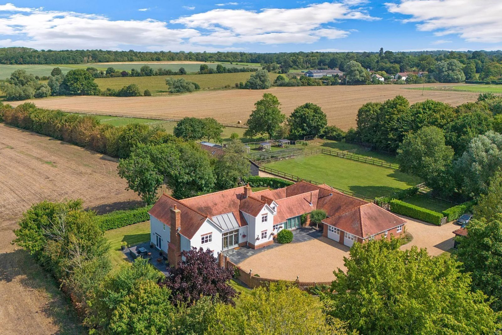 Country house with outbuildings in Bury St Edmunds