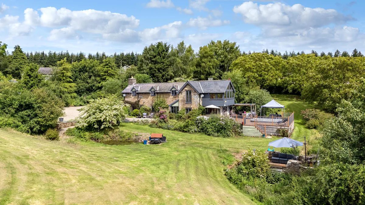 Equestrian in Powys LD7