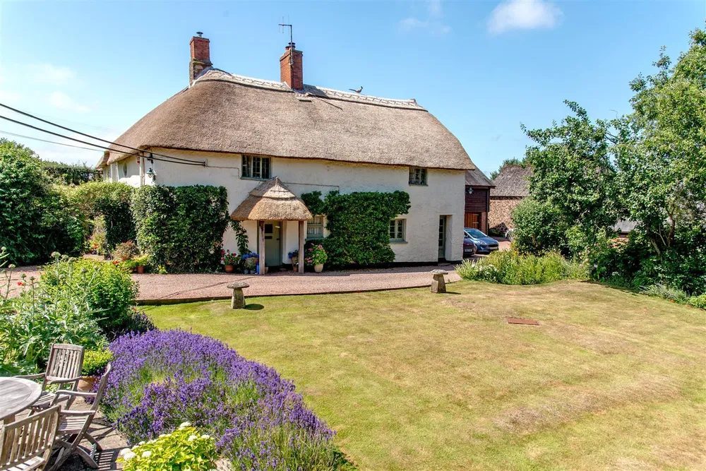 Taunton: farmhouse with outbuildings