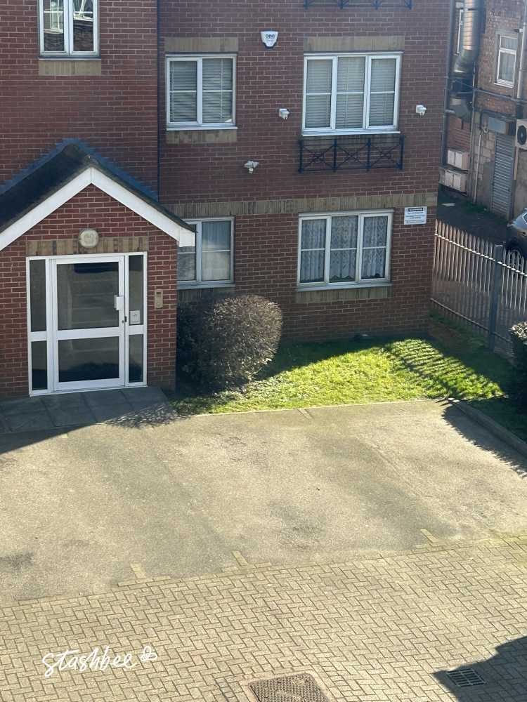 Parking Space to Rent in Dagenham, RM10