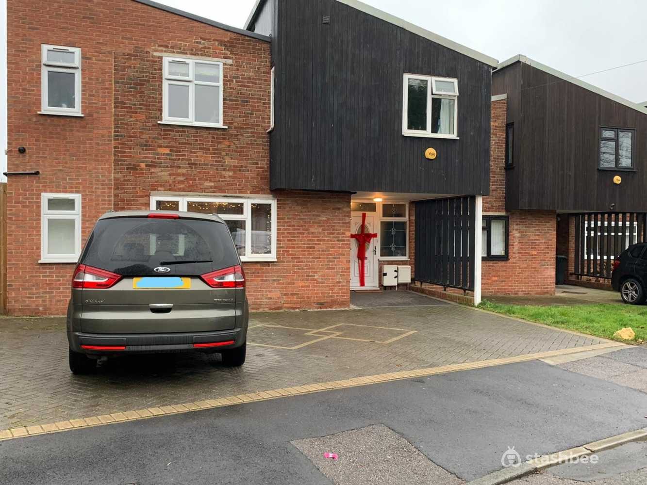 Parking Space to Rent in Epping, CM16