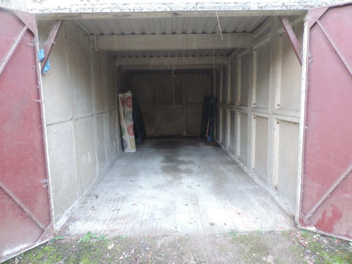 Garage to Rent in North London, N1