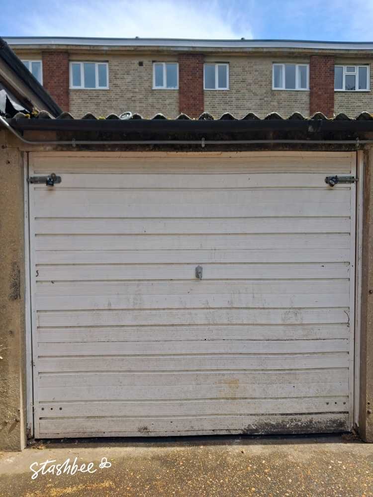 Garage to Rent in North London, N2