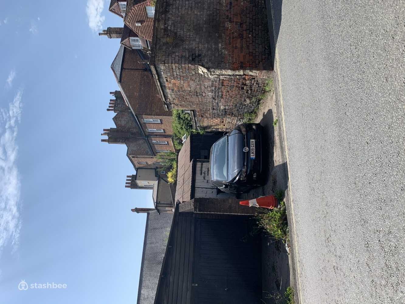 Parking Space to Rent in Marlborough, SN8