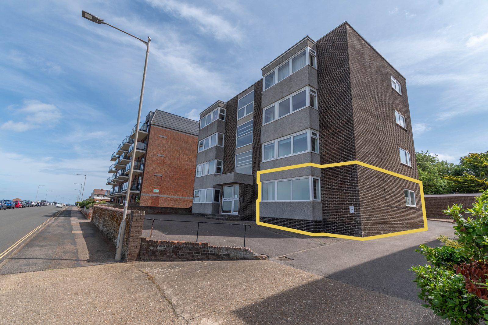 Hunstanton: chain free waterfront apartment