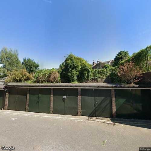 Lock-up Garage to Rent at Friern Road, SE22 0BJ
