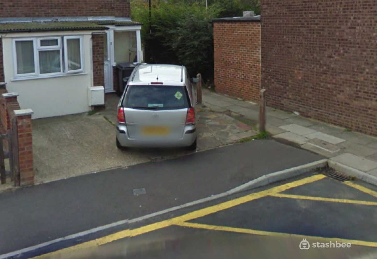 Parking Space to Rent in East London, E4