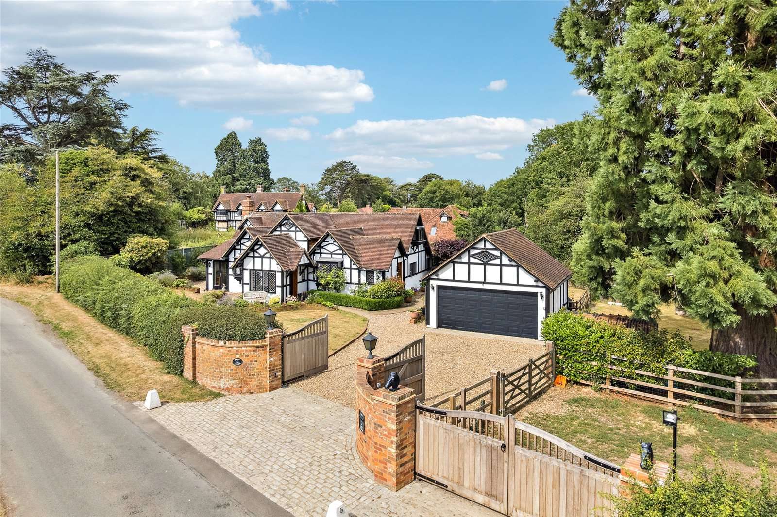 House with outbuildings in Chesham