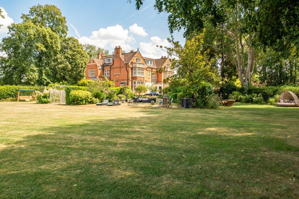 Maidenhead Road, Windsor