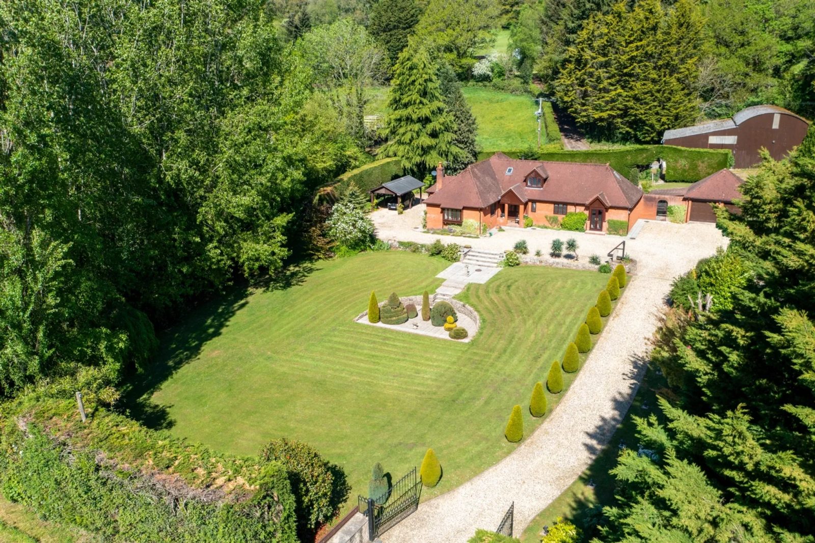Llandogo: bungalow with outbuildings