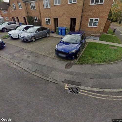 Parking Space to Rent in Farnborough, GU14