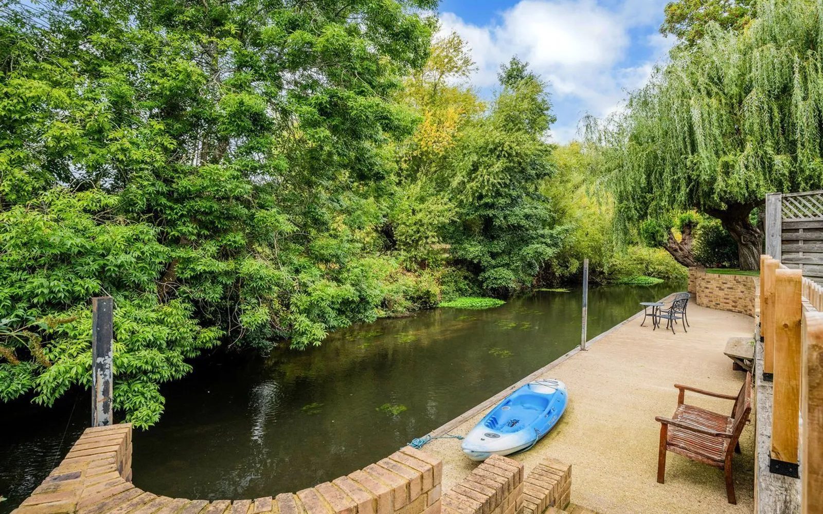 The Willows, Weybridge, KT13