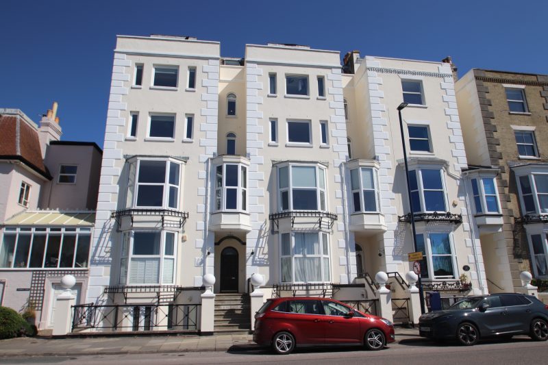 Two bedroom triple aspect seafront second floor apartment