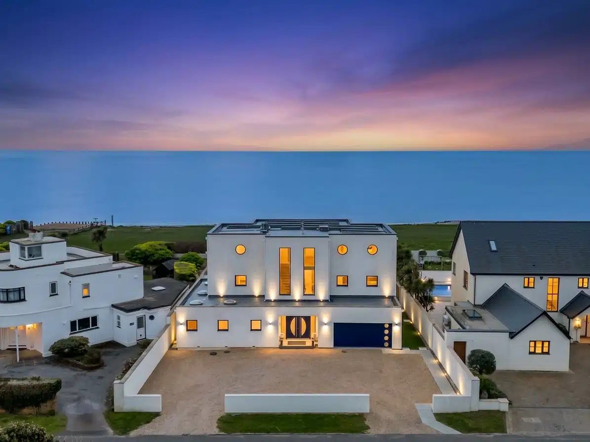 Coastal Road, East Preston, BN16