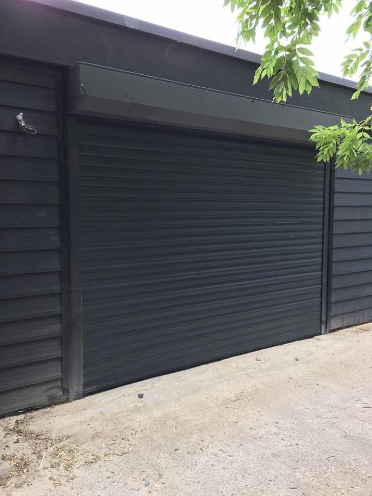 Garage to Rent in East London, E4