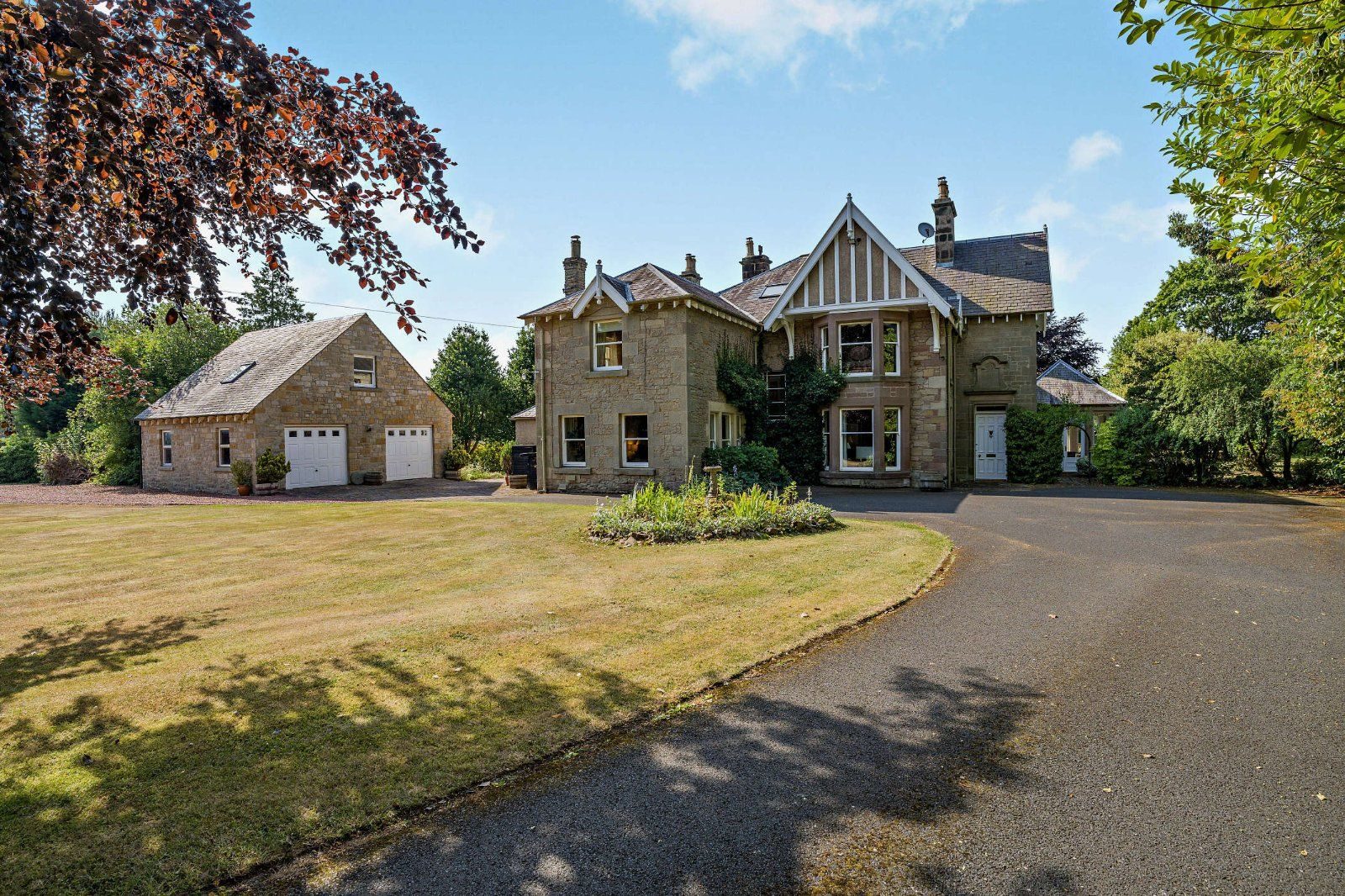 Berwickshire TD11 3TD Cumledge Mill House, Duns