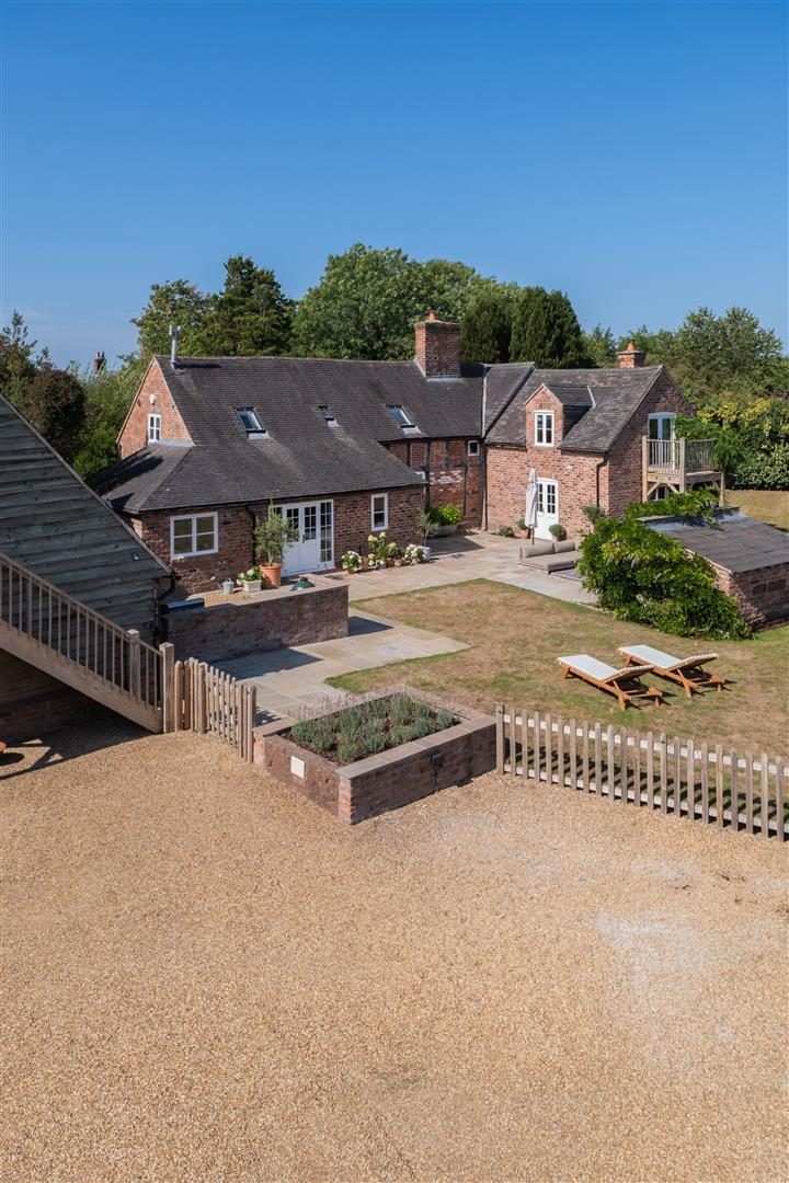 For Sale in Clotton