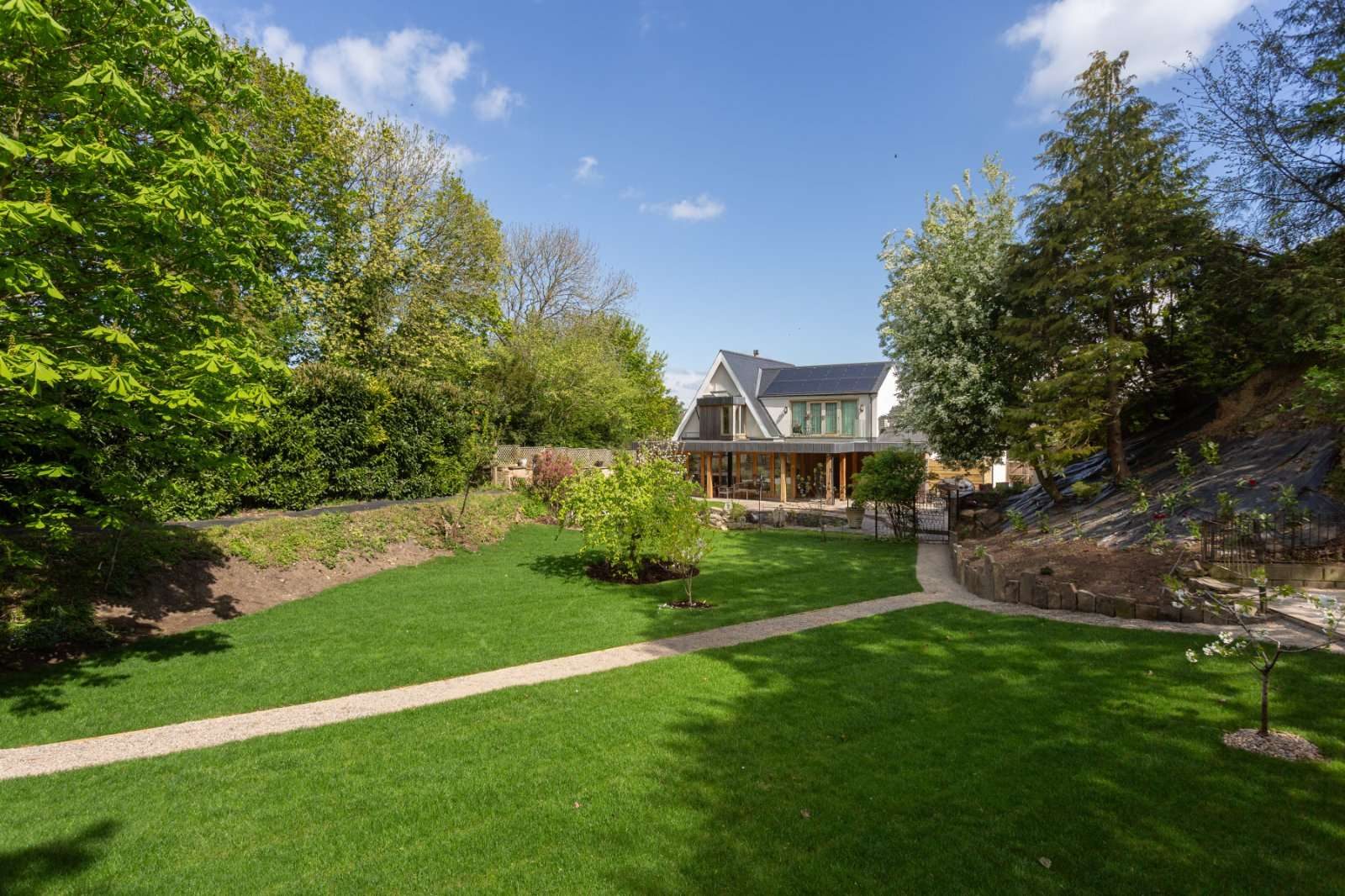 Malton: detached house with outbuildings