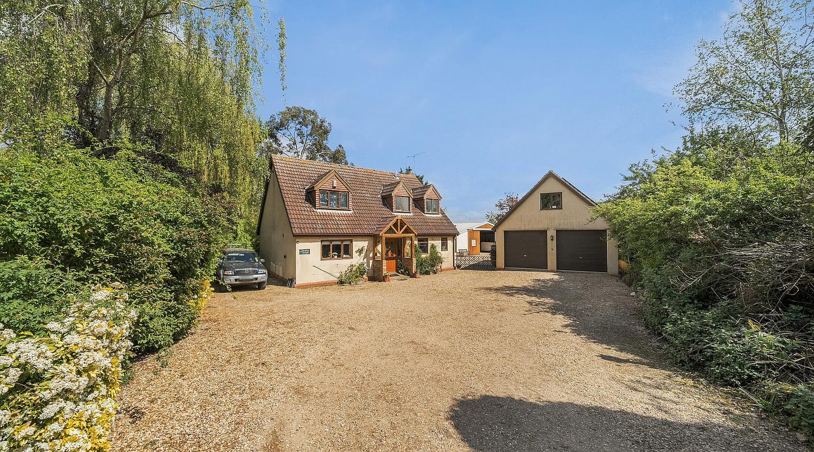 Equestrian with further land available in Dowsdale Bank CAMBRIDGESHIRE