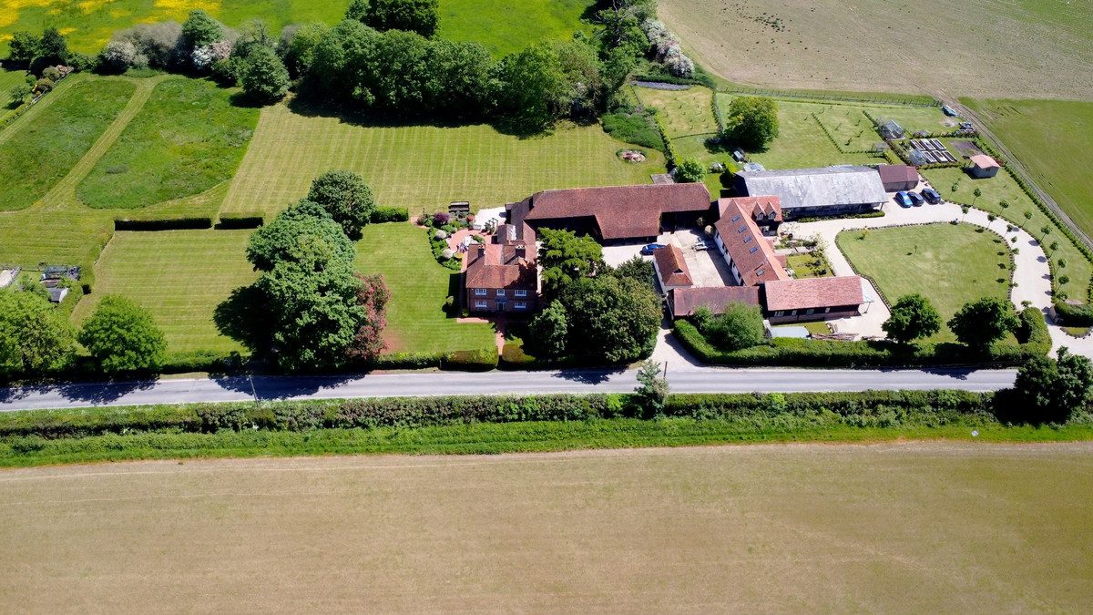 Detached House for sale with 5 bedrooms, Ripley Road, East Clandon Guildford