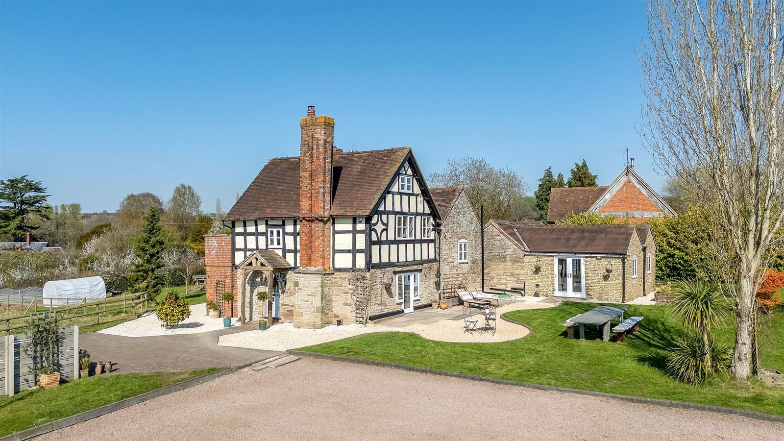 Period country house, KIDDERMINSTER