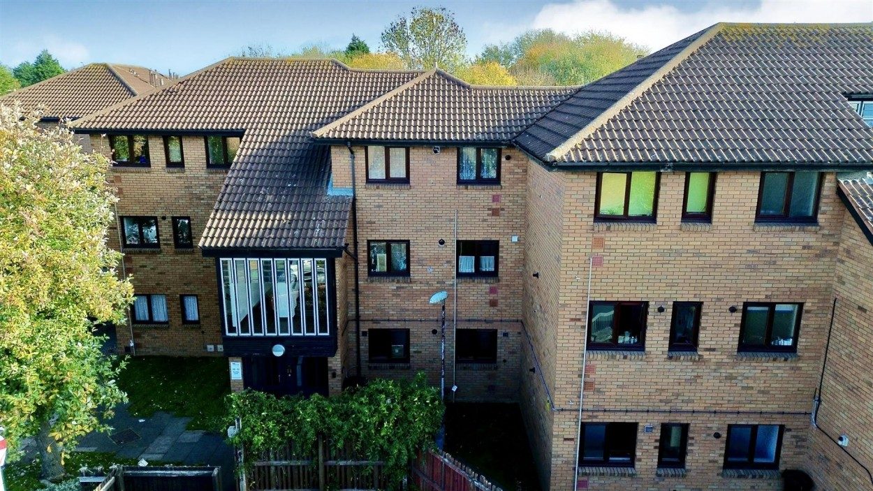 Staveley Court, Loughborough