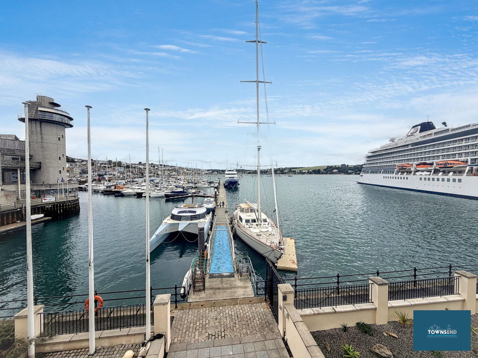 Challenger Quay, Falmouth, TR11