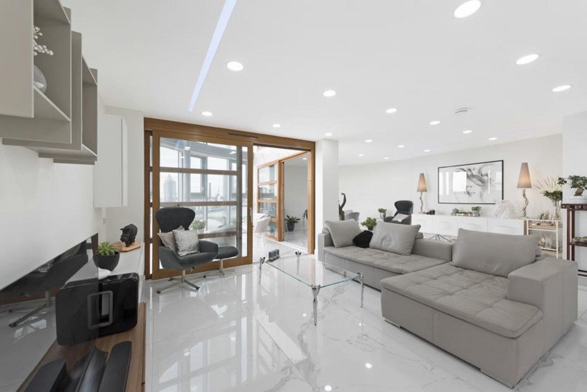 34 Lombard Road, London, SW11