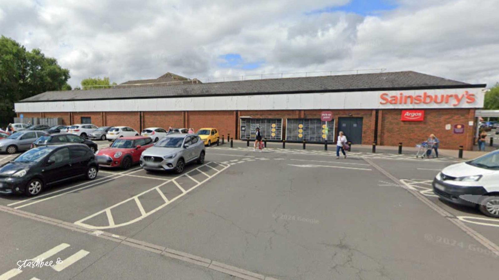 Parking at Sainsbury's Amblecote, Brierley Hill