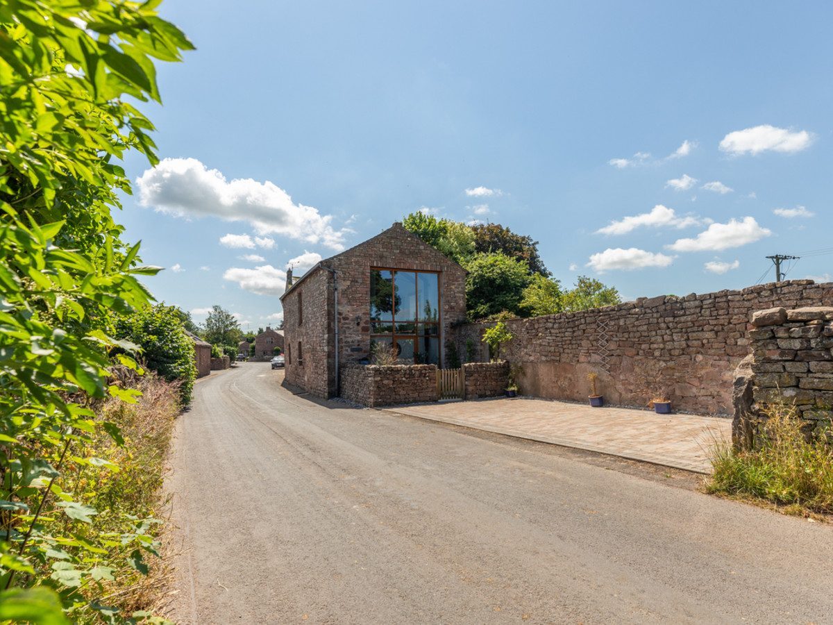 Blossom Barn