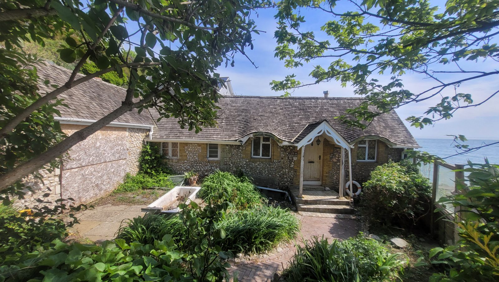 Detached House for sale with 2 bedrooms, Bonchurch, Isle of Wight