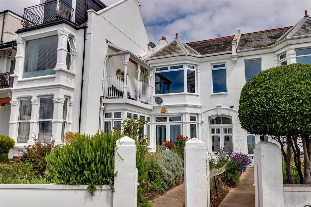 Clifton Drive